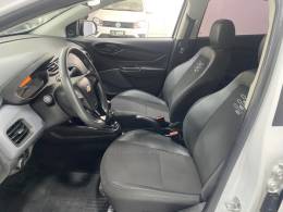 CHEVROLET - ONIX 1.0 JOY BLACK 8V FLEX 4P MANUAL - 2021/2021 - Branca - R$ 62.900,00