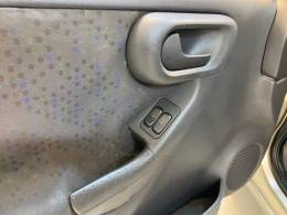 CHEVROLET - CORSA 1.4 MPFI MAXX 8V FLEX 4P MANUAL - 2012/2012 - Bege - R$ 37.900,00