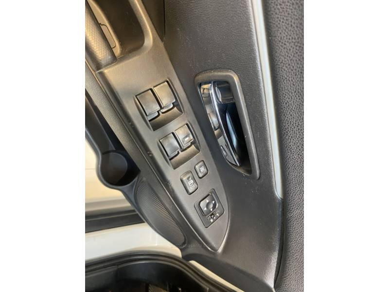 MITSUBISHI - ASX 2.0 4X2 16V GASOLINA 4P AUTOMÁTICO - 2012/2012 - Branca - R$ 63.900,00