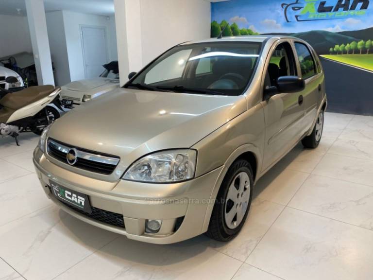 CHEVROLET - CORSA 1.4 MPFI MAXX 8V FLEX 4P MANUAL - 2012/2012 - Bege - R$ 37.900,00