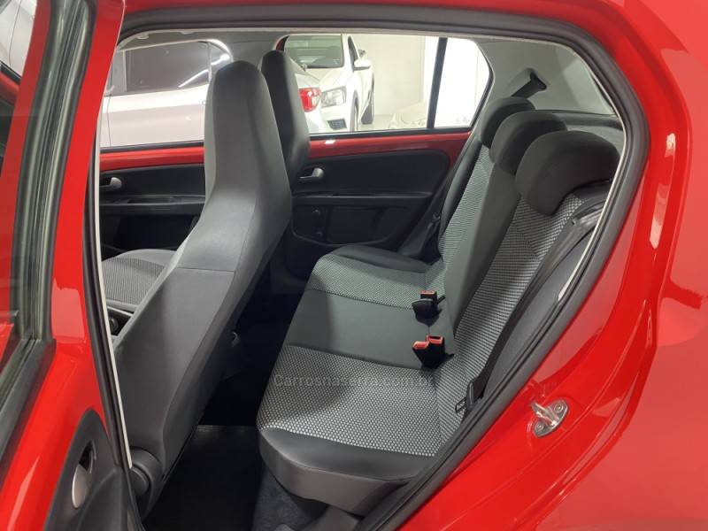 VOLKSWAGEN - UP 1.0 MPI MOVE UP 12V FLEX 2P MANUAL - 2014/2015 - Vermelha - R$ 44.900,00