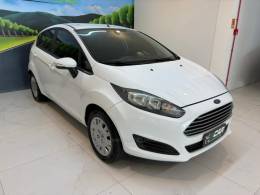 FORD - FIESTA 1.6 SE HATCH 16V FLEX 4P MANUAL - 2016/2017 - Branca - R$ 52.900,00