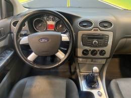 FORD - FOCUS 1.6 GLX 16V FLEX 4P MANUAL - 2012/2013 - Branca - R$ 48.900,00