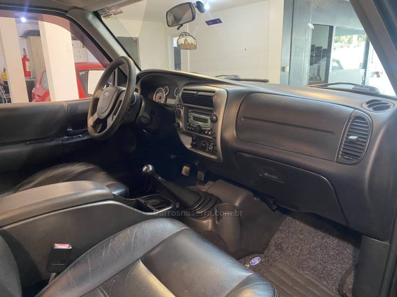 FORD - RANGER 3.0 XLT 16V 4X4 CD DIESEL 4P MANUAL - 2010/2011 - Preta - R$ 79.900,00