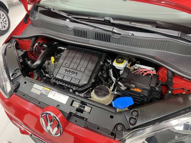 VOLKSWAGEN - UP 1.0 MPI MOVE UP 12V FLEX 2P MANUAL - 2014/2015 - Vermelha - R$ 44.900,00
