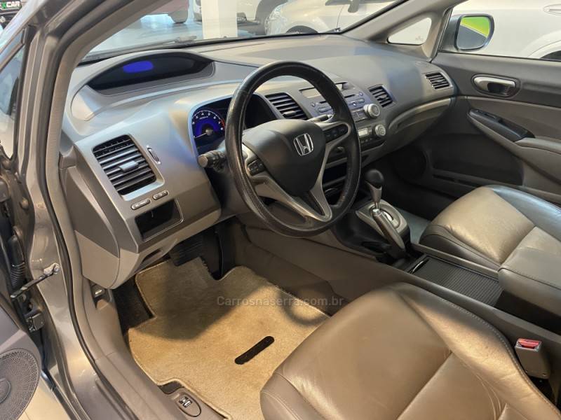 HONDA - CIVIC 1.8 LXL SE 16V FLEX 4P AUTOMÁTICO - 2011/2011 - Cinza - R$ 56.900,00