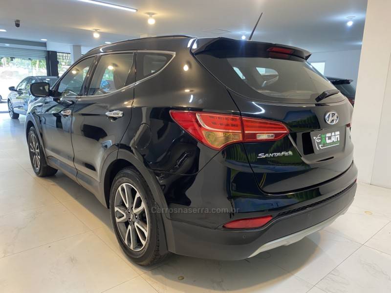 HYUNDAI - SANTA FÉ 3.5 MPFI GLS V6 24V 285CV GASOLINA 4P AUTOMÁTICO - 2014/2015 - Preta - R$ 94.900,00