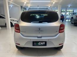 RENAULT - SANDERO 1.6 EXPRESSION 16V FLEX 4P MANUAL - 2015/2015 - Prata - R$ 43.900,00