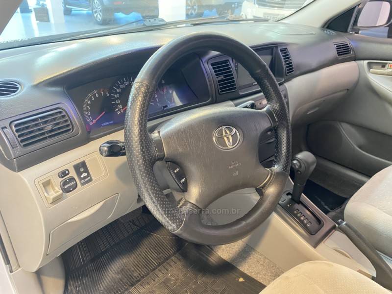 TOYOTA - COROLLA 1.8 XEI 16V GASOLINA 4P AUTOMÁTICO - 2002/2003 - Prata - R$ 36.900,00