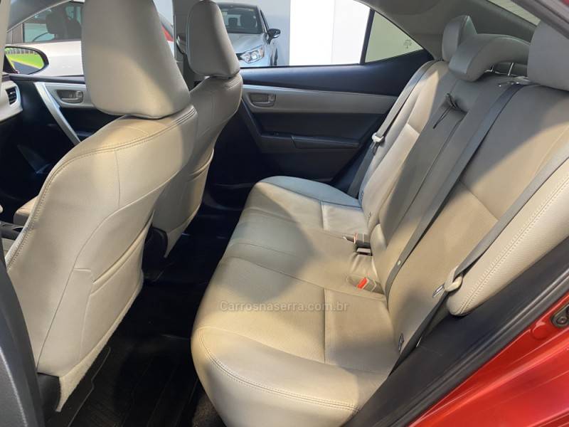 TOYOTA - COROLLA 2.0 XEI 16V FLEX 4P AUTOMÁTICO - 2017/2017 - Vermelha - R$ 93.900,00