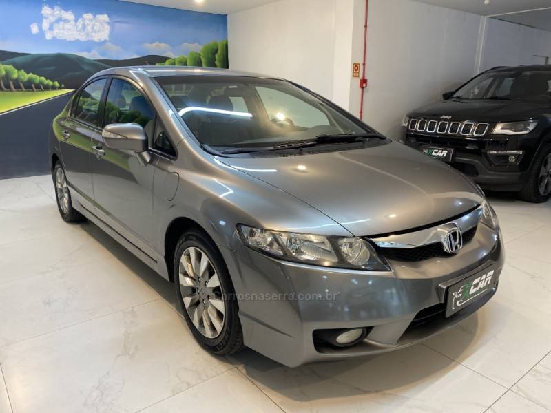 HONDA - CIVIC 1.8 LXL SE 16V FLEX 4P AUTOMÁTICO - 2011/2011 - Cinza - R$ 56.900,00