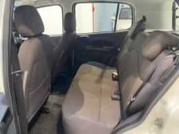 FIAT - UNO 1.4 WAY 8V FLEX 4P MANUAL - 2014/2014 - Branca - R$ 38.900,00