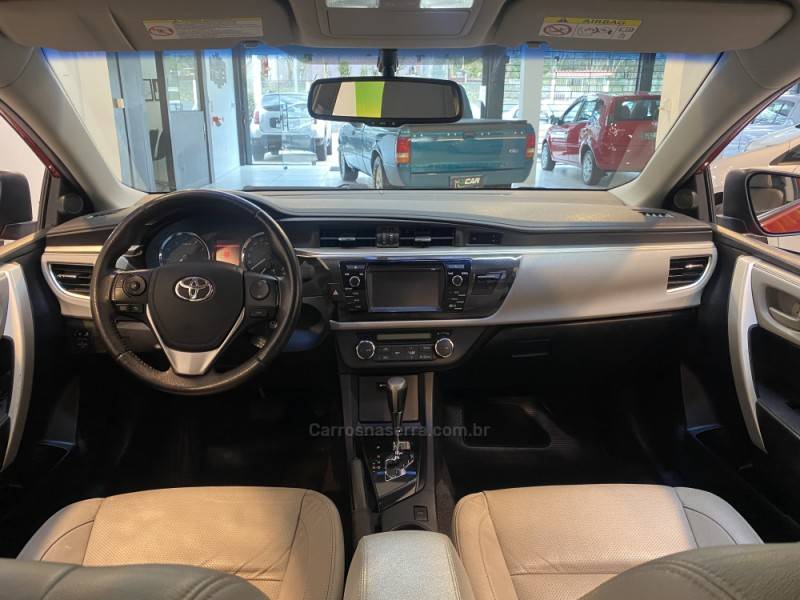 TOYOTA - COROLLA 2.0 XEI 16V FLEX 4P AUTOMÁTICO - 2017/2017 - Vermelha - R$ 93.900,00