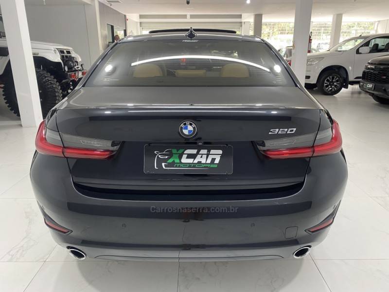 BMW - 320I 2.0 SPORT GP 16V TURBO ACTIVE FLEX 4P AUTOMÁTICO - 2019/2020 - Preta - R$ 199.900,00