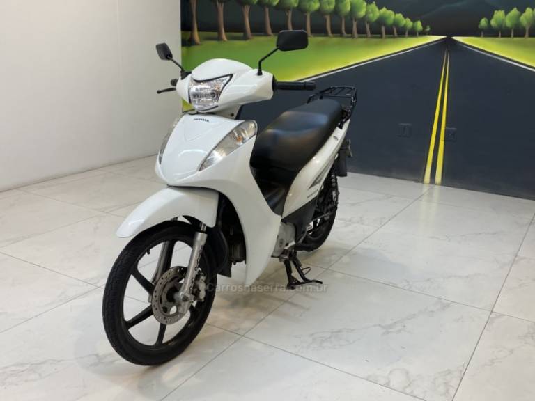 HONDA - BIZ 125 EX - 2013/2013 - Branca - R$ 12.900,00