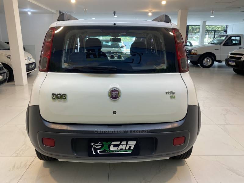 FIAT - UNO 1.4 WAY 8V FLEX 4P MANUAL - 2014/2014 - Branca - R$ 38.900,00