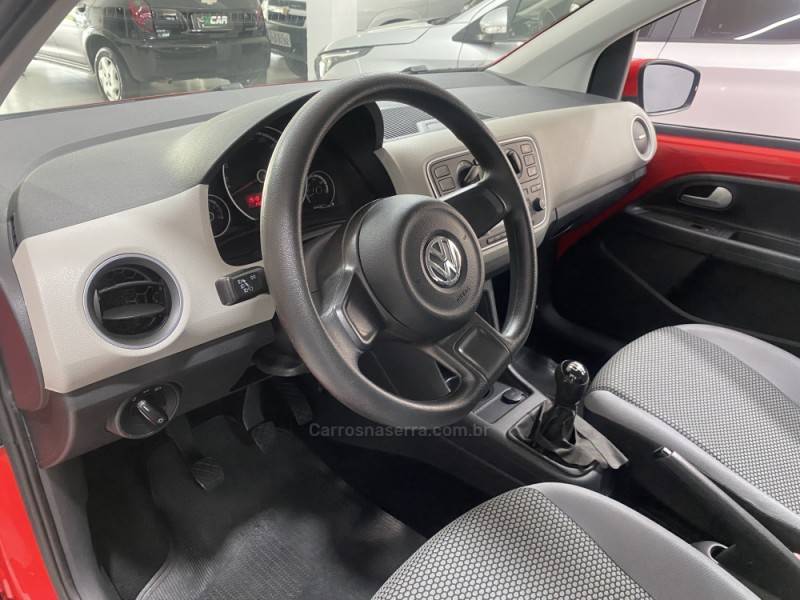 VOLKSWAGEN - UP 1.0 MPI MOVE UP 12V FLEX 2P MANUAL - 2014/2015 - Vermelha - R$ 44.900,00