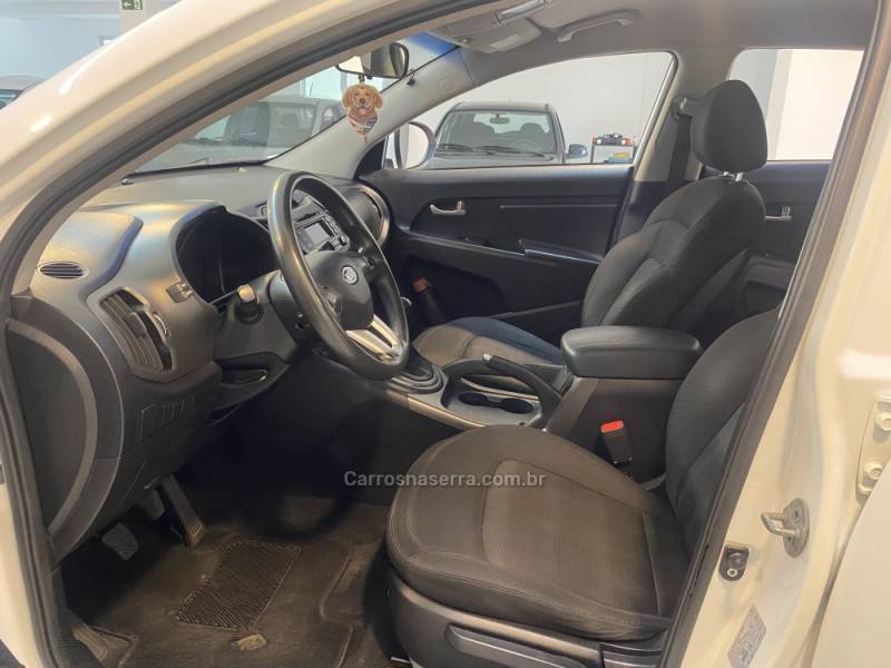 KIA MOTORS - SPORTAGE 2.0 LX 4X2 16V FLEX 4P MANUAL - 2011/2011 - Branca - Sob Consulta