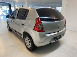 RENAULT - SANDERO 1.0 EXPRESSION 16V FLEX 4P MANUAL - 2011/2011 - Prata - R$ 29.900,00