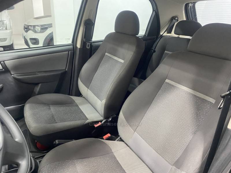 CHEVROLET - CELTA 1.0 MPFI VHC 8V GASOLINA 4P MANUAL - 2012/2013 - Preta - R$ 34.900,00