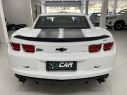 CHEVROLET - CAMARO 6.2 SS COUPÉ V8 GASOLINA 2P AUTOMÁTICO - 2011/2011 - Branca - R$ 204.900,00