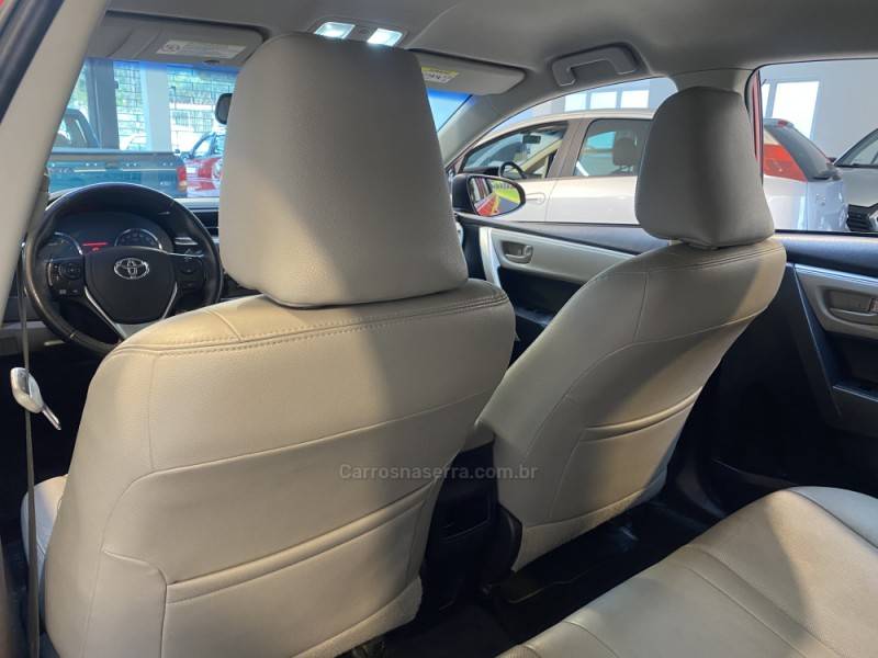TOYOTA - COROLLA 2.0 XEI 16V FLEX 4P AUTOMÁTICO - 2017/2017 - Vermelha - R$ 93.900,00
