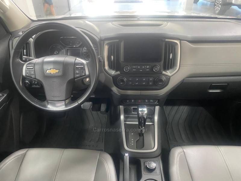 CHEVROLET - S10 2.8 LTZ 4X4 CD 16V TURBO DIESEL 4P AUTOMÁTICO - 2018/2019 - Prata - R$ 154.900,00