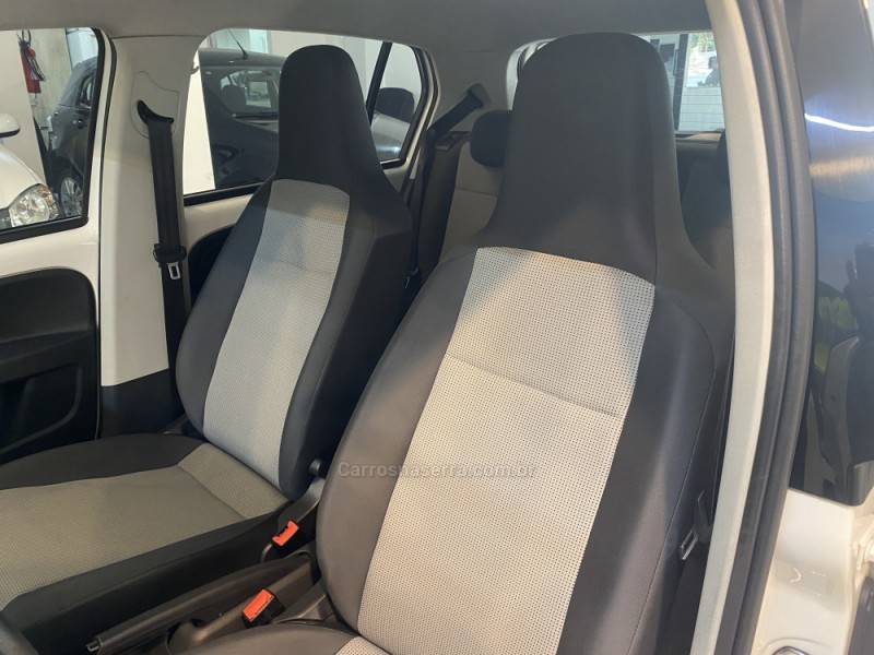 VOLKSWAGEN - UP 1.0 MPI TAKE UP 12V FLEX 4P MANUAL - 2016/2016 - Branca - R$ 41.900,00