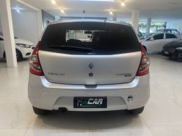 RENAULT - SANDERO 1.0 EXPRESSION 16V FLEX 4P MANUAL - 2011/2011 - Prata - R$ 30.900,00