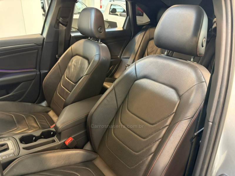 VOLKSWAGEN - JETTA 2.0 16V TSI GLI 350 GASOLINA 4P AUTOMÁTICO - 2020/2020 - Prata - R$ 163.900,00