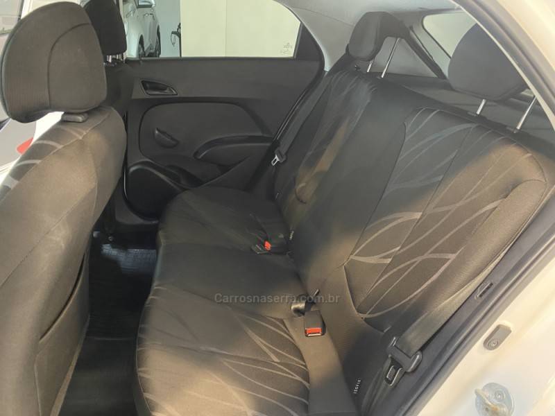 HYUNDAI - HB20 1.0 COMFORT 12V FLEX 4P MANUAL - 2013/2013 - Branca - R$ 43.900,00