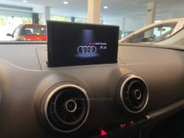 AUDI - A3 2.0 TFSI SEDAN AMBITION 16V GASOLINA 4P S-TRONIC - 2015/2016 - Vermelha - R$ 117.900,00
