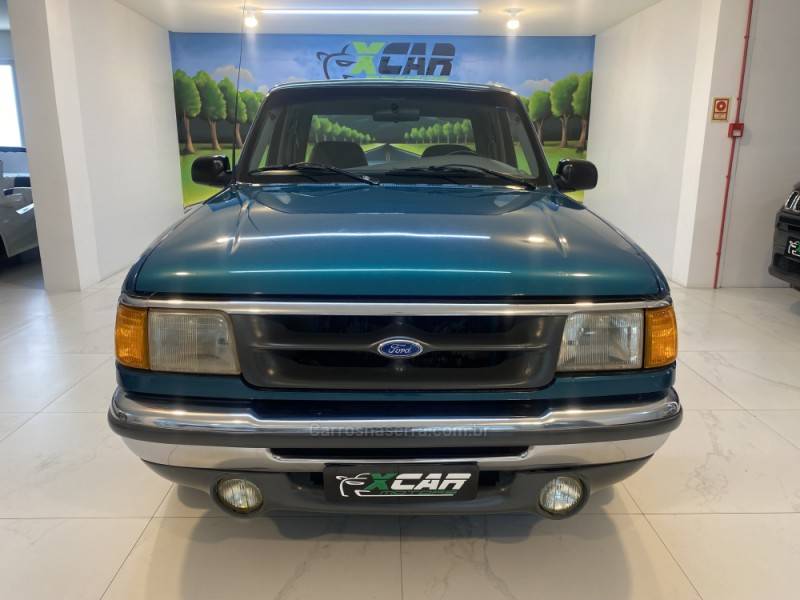 FORD - RANGER 4.0 STX 4X2 CE V6 12V GASOLINA 2P MANUAL - 1995/1995 - Verde - R$ 69.900,00