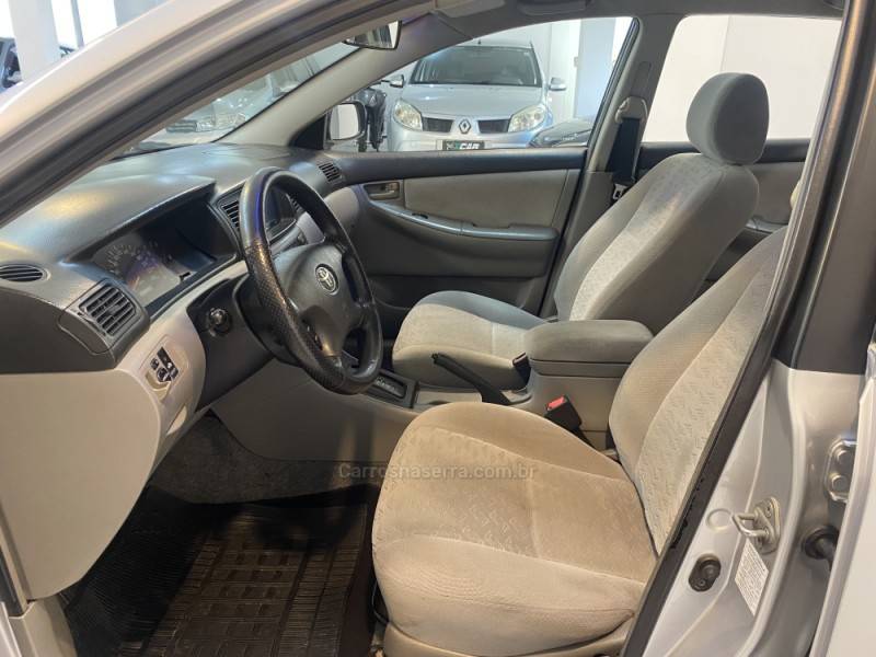 TOYOTA - COROLLA 1.8 XEI 16V GASOLINA 4P MANUAL - 2002/2003 - Prata - R$ 35.900,00
