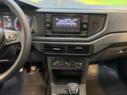 VOLKSWAGEN - POLO 1.0 MPI TRACK 4P MANUAL - 2023/2024 - Branca - R$ 72.900,00