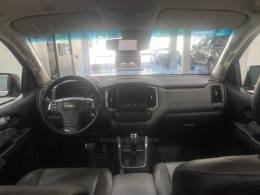 CHEVROLET - S10 2.8 LT 4X4 CD 16V TURBO DIESEL 4P AUTOMÁTICO - 2018/2019 - Prata - R$ 159.900,00