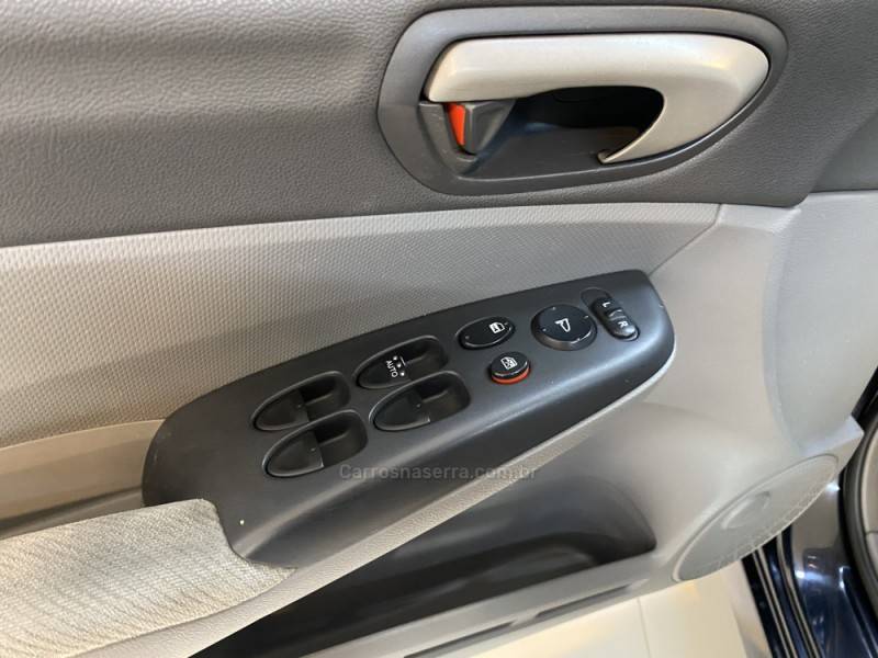 HONDA - CIVIC 1.8 LXS 16V GASOLINA 4P AUTOMÁTICO - 2010/2010 - Preta - R$ 57.900,00