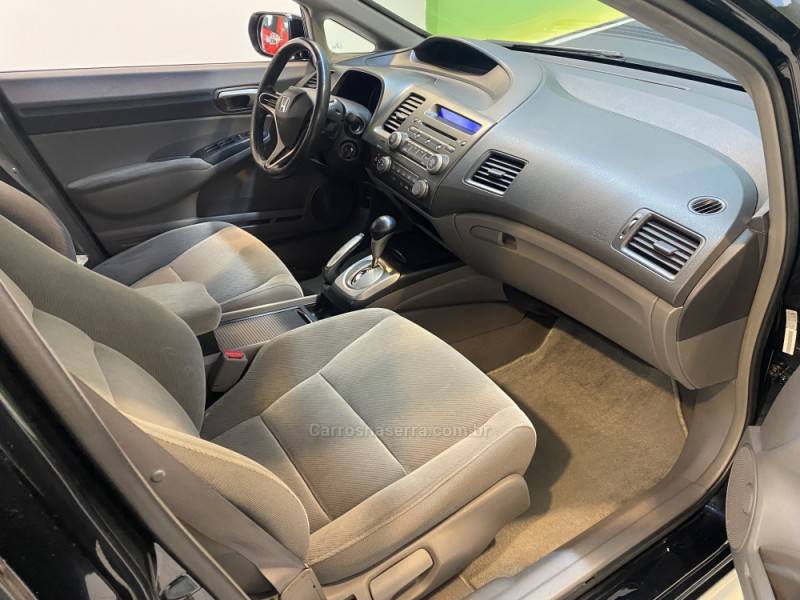 HONDA - CIVIC 1.8 LXS 16V GASOLINA 4P AUTOMÁTICO - 2010/2010 - Preta - R$ 57.900,00