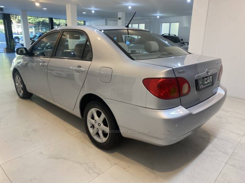 TOYOTA - COROLLA 1.8 XEI 16V GASOLINA 4P MANUAL - 2002/2003 - Prata - R$ 35.900,00