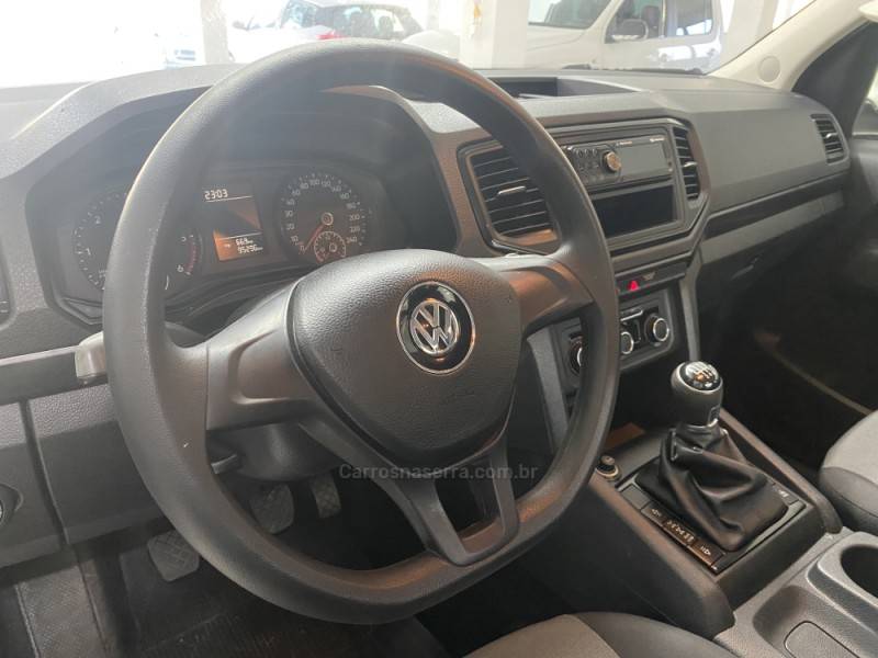 VOLKSWAGEN - AMAROK 2.0 SE 4X4 CD 16V TURBO INTERCOOLER DIESEL 4P MANUAL - 2017/2018 - Branca - R$ 99.900,00