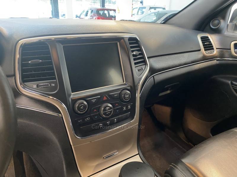 JEEP - GRAND CHEROKEE 3.6 LIMITED 4X4 V6 24V GASOLINA 4P AUTOMATICO - 2014/2015 - Branca - R$ 104.900,00