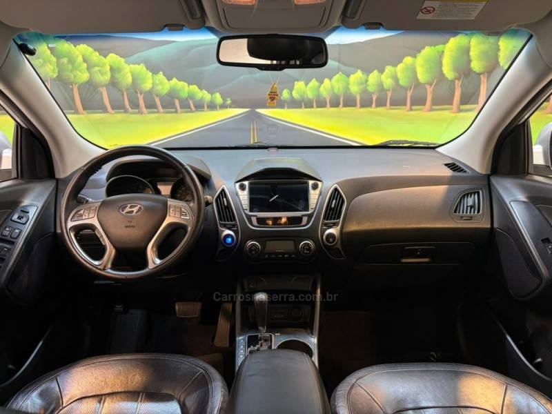 HYUNDAI - IX35 2.0 MPFI GLS 16V FLEX 4P AUTOMÁTICO - 2011/2012 - Prata - R$ 63.900,00