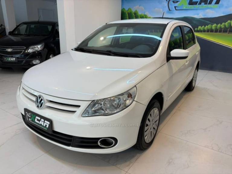 VOLKSWAGEN - GOL 1.0 MI 8V FLEX 4P MANUAL - 2011/2012 - Branca - R$ 33.900,00
