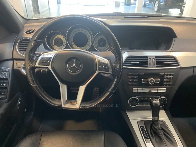 MERCEDES-BENZ - C 250 1.8 CGI SPORT 16V GASOLINA 4P AUTOMÁTICO - 2014/2014 - Branca - R$ 105.900,00