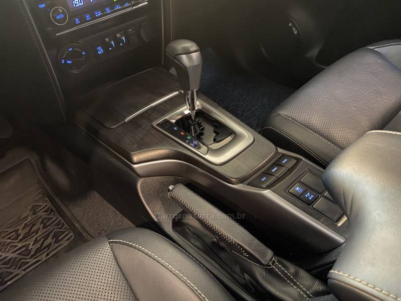 TOYOTA - HILUX SW4 2.8 SRX 4X4 16V TURBO INTERCOOLER DIESEL 4P AUTOMÁTICO - 2021/2021 - Preta - R$ 289.900,00