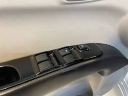 MITSUBISHI - L200 TRITON 3.2 GL 4X4 CD 16V TURBO INTERCOLER DIESEL 4P MANUAL - 2012/2013 - Prata - R$ 107.900,00