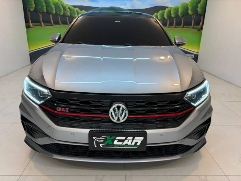 VOLKSWAGEN - JETTA 2.0 16V TSI GLI 350 GASOLINA 4P AUTOMÁTICO - 2020/2020 - Prata - R$ 159.900,00
