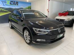 VOLKSWAGEN - PASSAT 2.0 TSI HIGLHINE GASOLINA 4P AUTOMATIZADO - 2018/2018 - Preta - R$ 154.900,00