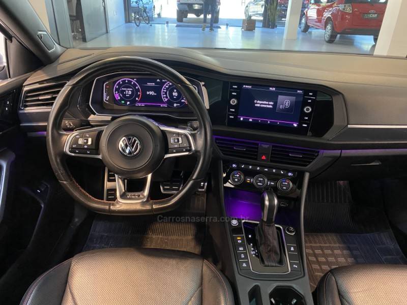 VOLKSWAGEN - JETTA 2.0 16V TSI GLI 350 GASOLINA 4P AUTOMÁTICO - 2020/2020 - Prata - R$ 163.900,00