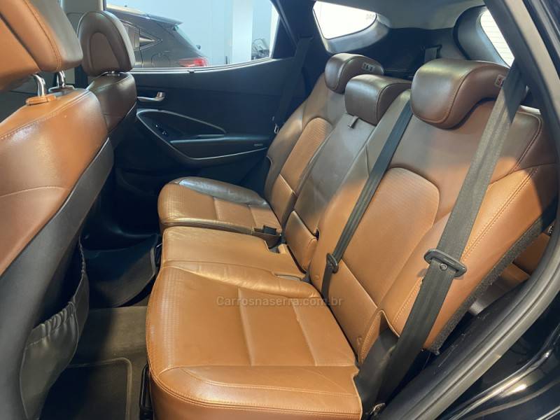 HYUNDAI - SANTA FÉ 3.5 MPFI GLS V6 24V 285CV GASOLINA 4P AUTOMÁTICO - 2014/2015 - Preta - R$ 94.900,00